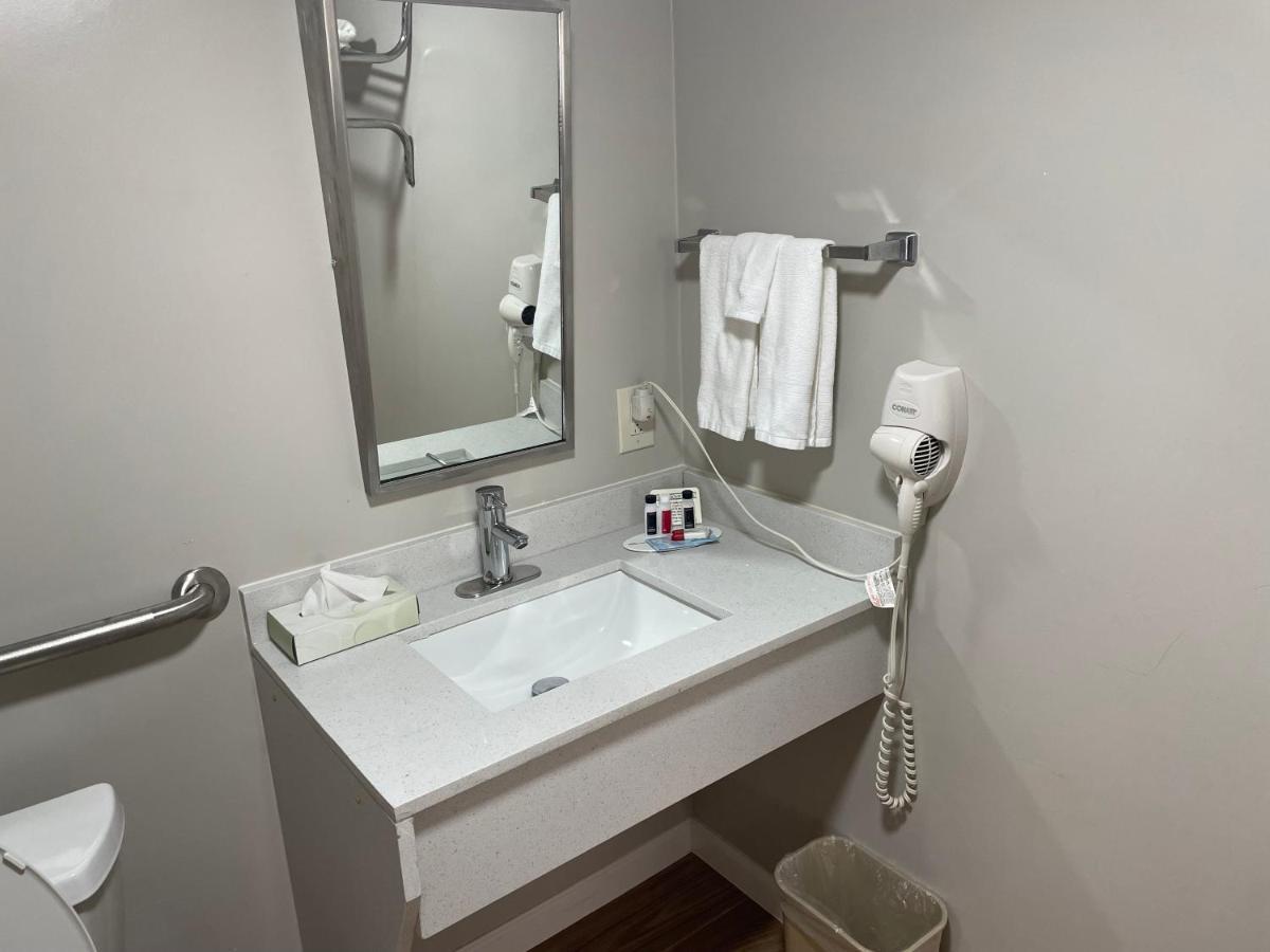 Days Inn By Wyndham Valdosta/Near Valdosta Mall Экстерьер фото