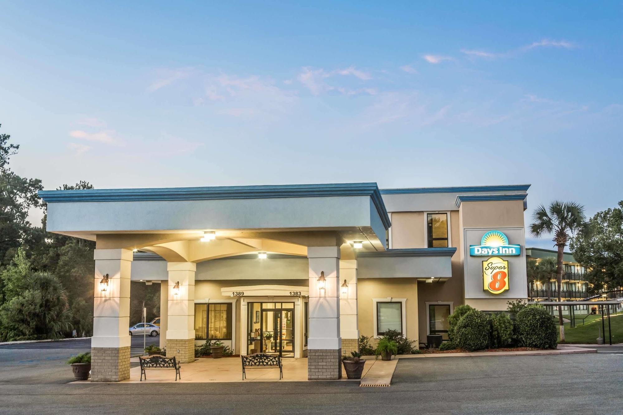 Days Inn By Wyndham Valdosta/Near Valdosta Mall Экстерьер фото